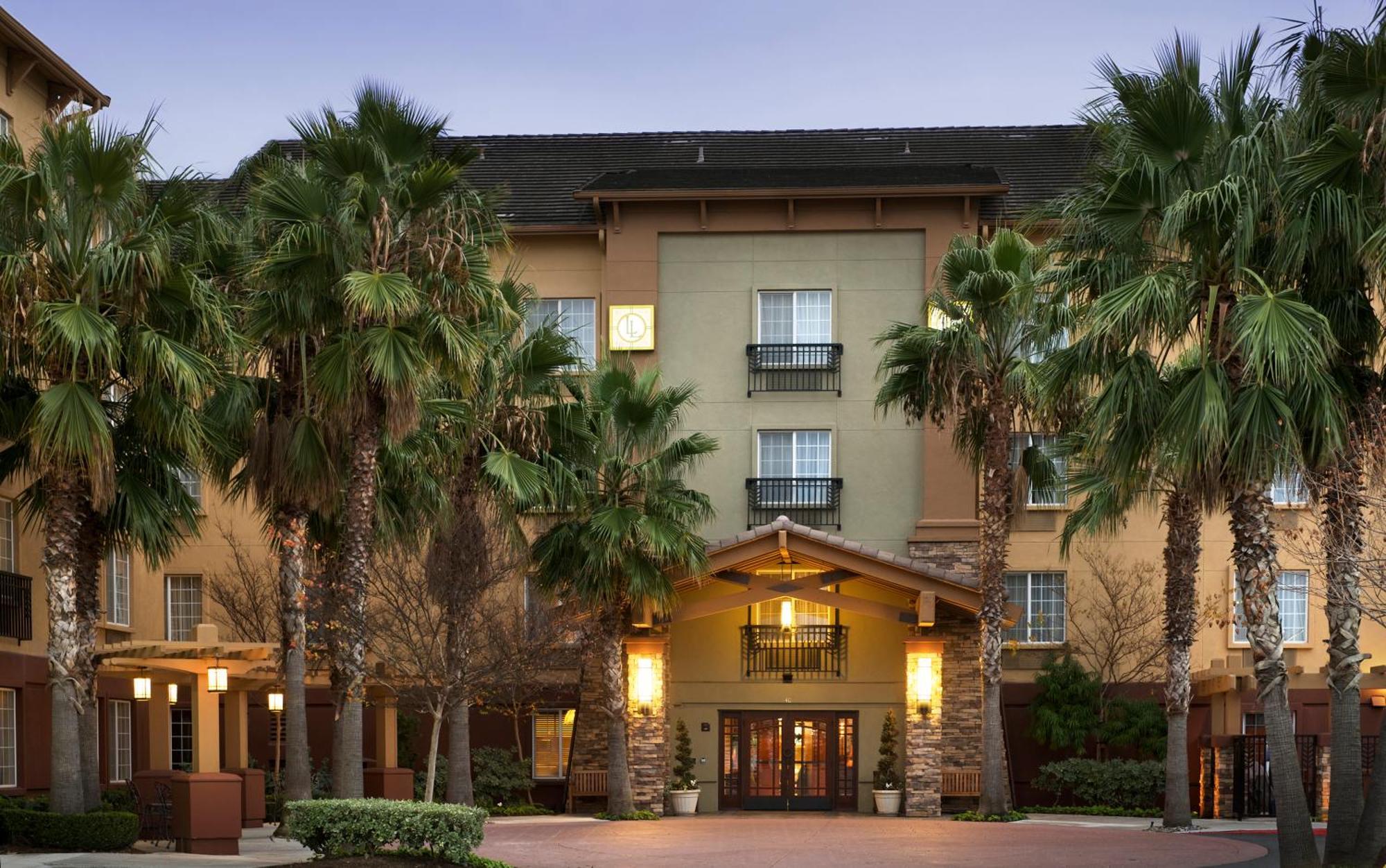 Larkspur Landing Extended Stay Suites Bellevue Exterior foto